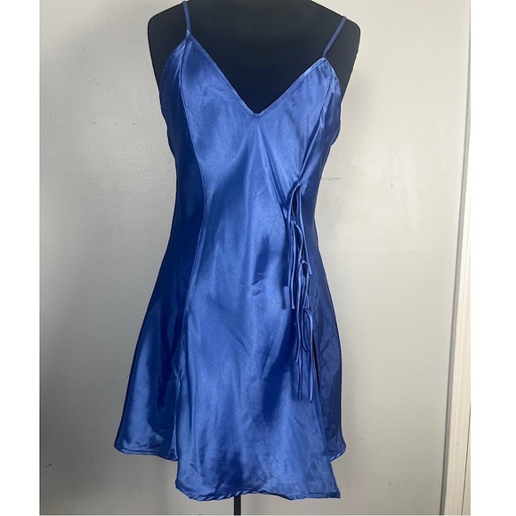 Vintage Fredrick’s of Hollywood Blue Satin mini tie up slip dress size small - Picture 1 of 7